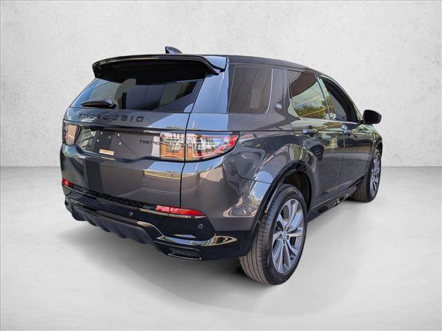 Certified 2024 Land Rover Discovery Sport Dynamic SE image 5