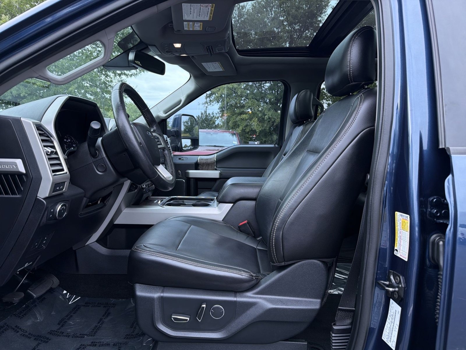 Used 2017 Ford F250 Lariat w/ Lariat Ultimate Package AWD/4WD image 22