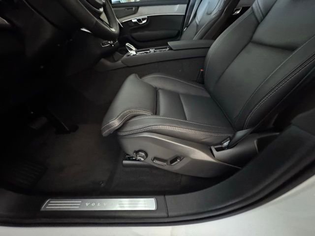 New 2025 Volvo XC90 T8 Ultra w/ Protection Package Premier image 12