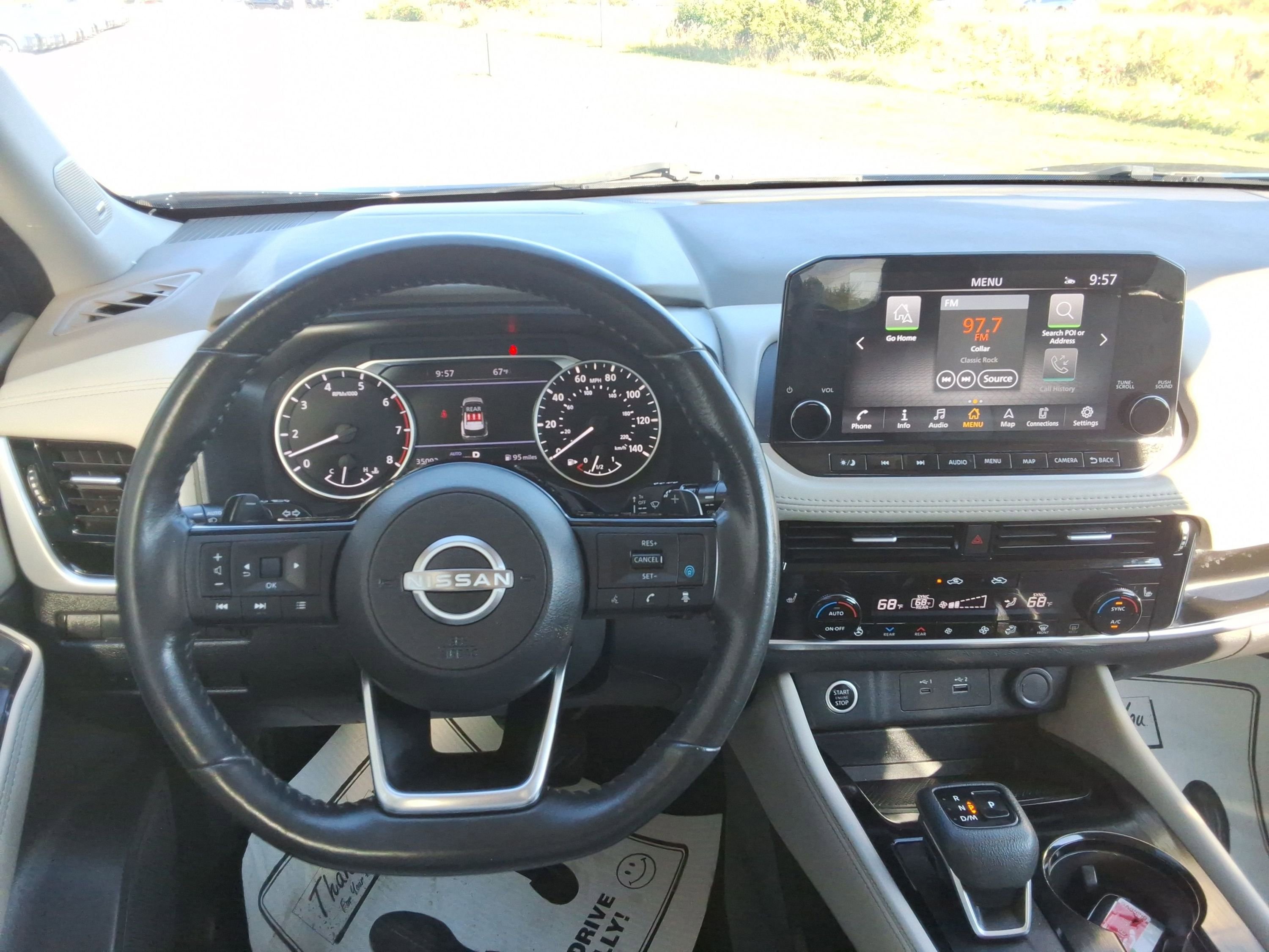 Used 2023 Nissan Rogue SL w/ SL Premium Package image 12