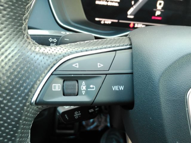 Used 2023 Audi SQ5 Premium Plus w/ Premium Plus Package AWD/4WD image 39