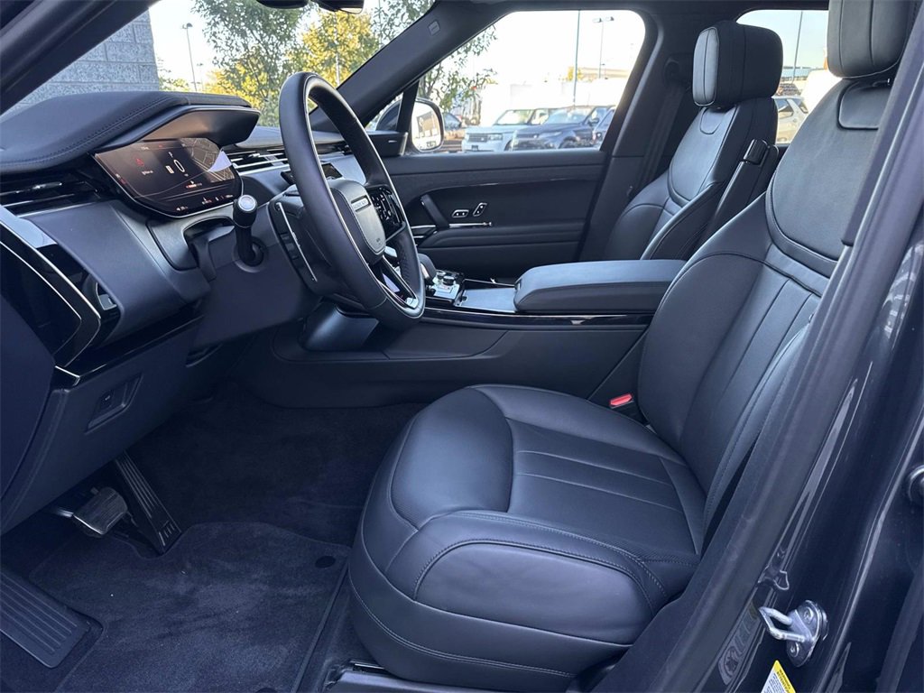 Used 2023 Land Rover Range Rover Sport SE Dynamic image 18