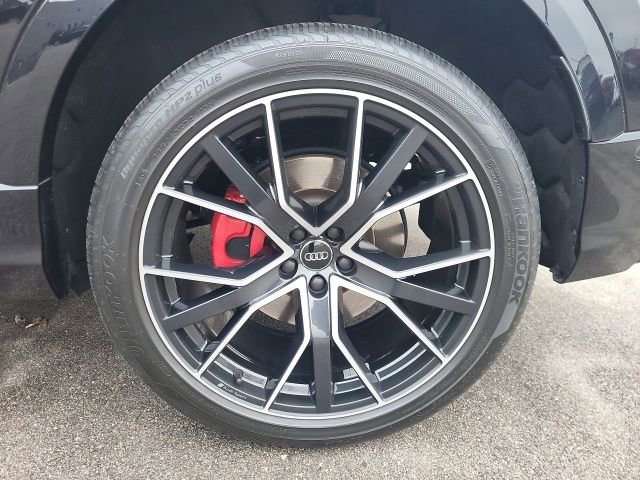 Used 2019 Audi Q8 Premium Plus w/ Premium Plus image 17