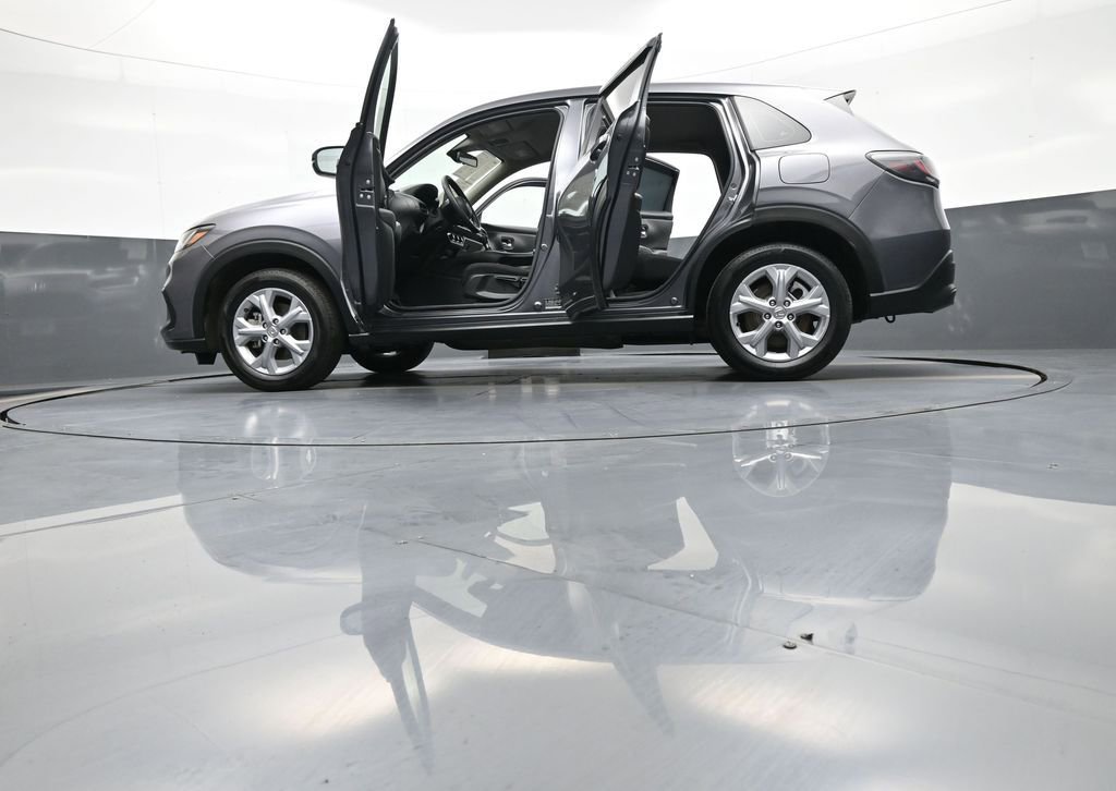Certified 2024 Honda HR-V LX image 47