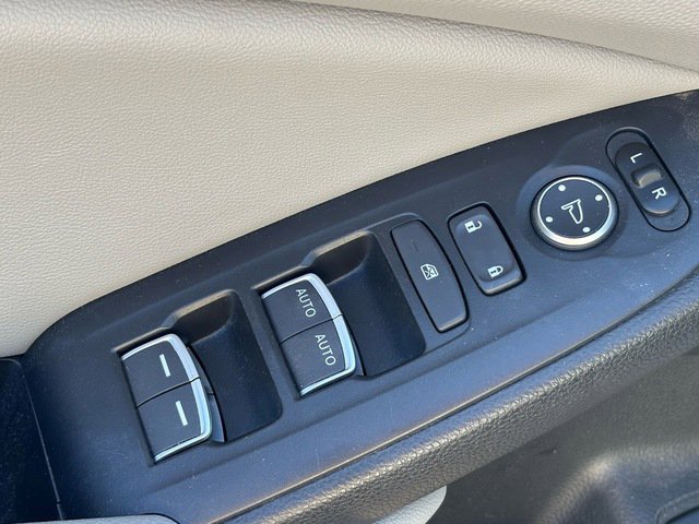 Used 2019 Honda Accord LX image 16