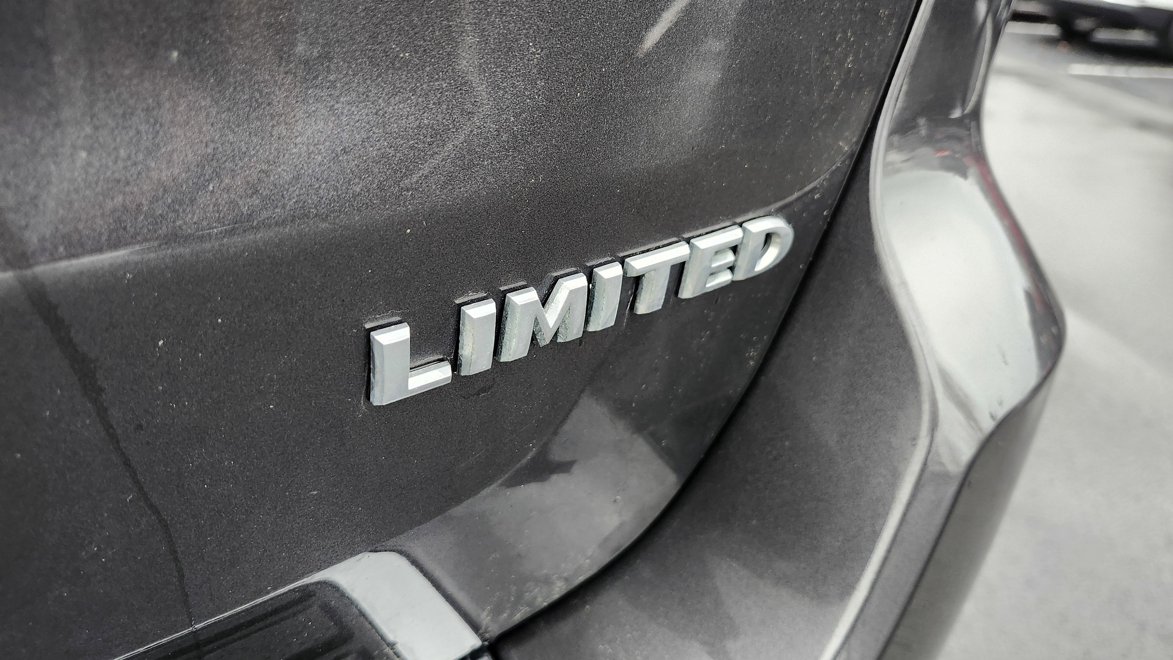 Used 2019 Jeep Grand Cherokee Limited image 24