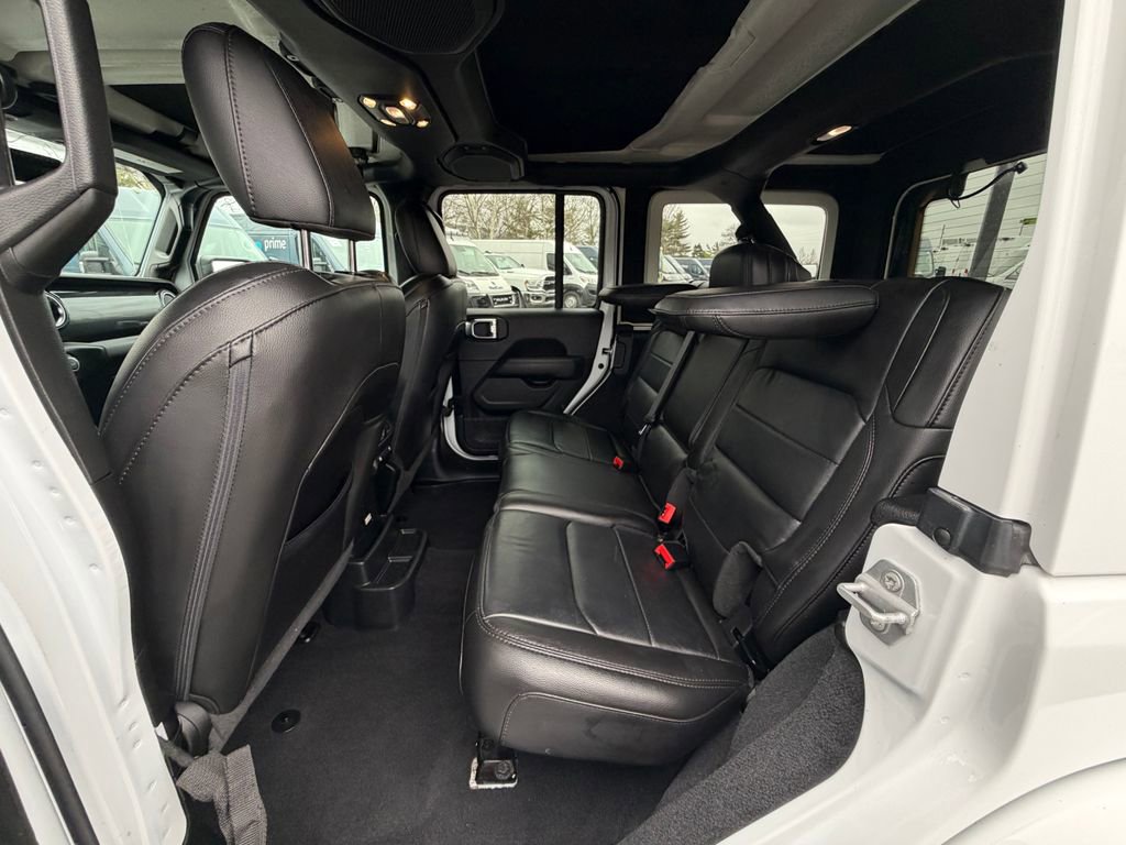 Used 2023 Jeep Wrangler Altitude image 16