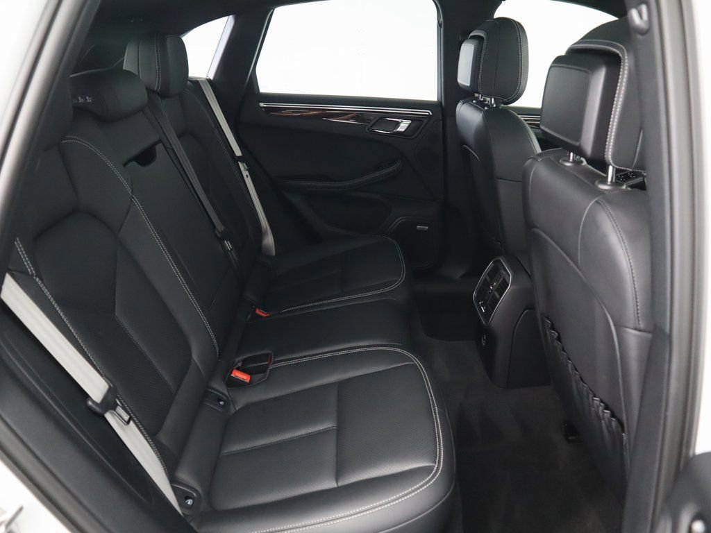 Used 2022 Porsche Macan S image 23
