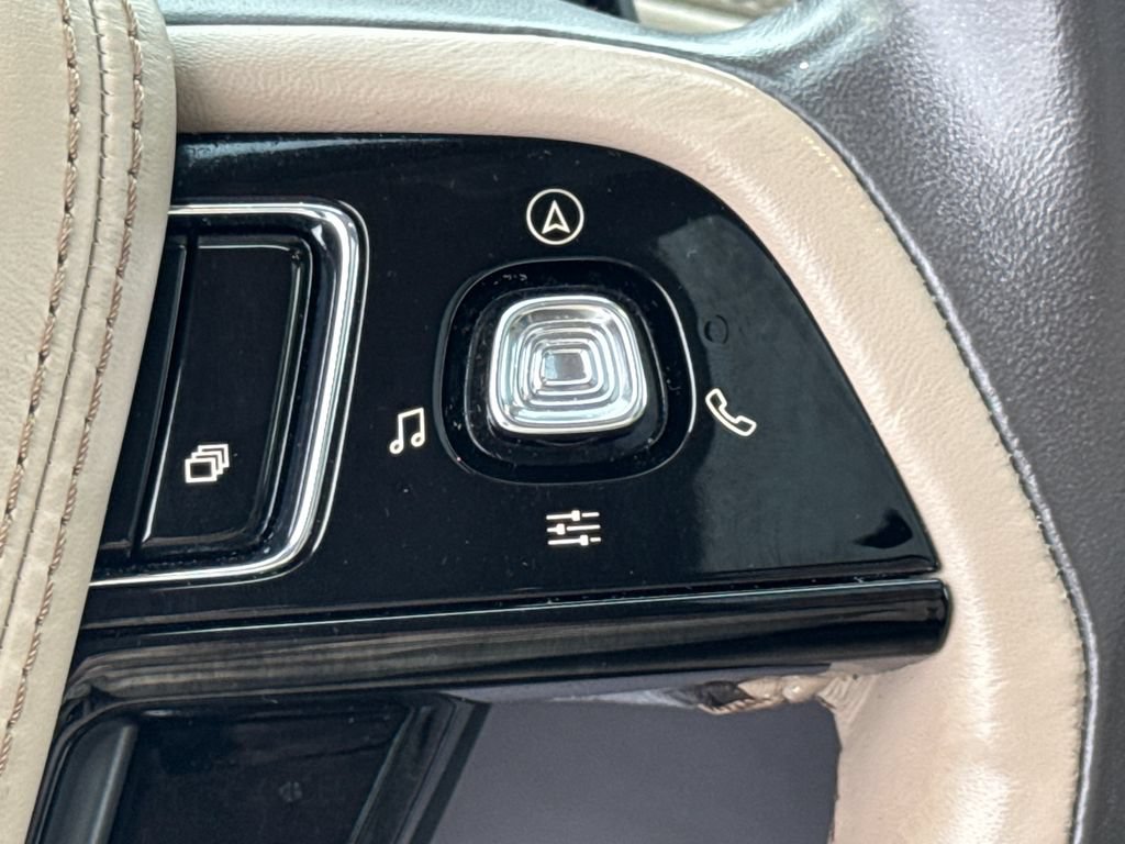 Used 2020 Lincoln Aviator Reserve w/ Equipment Group 201A AWD/4WD image 39