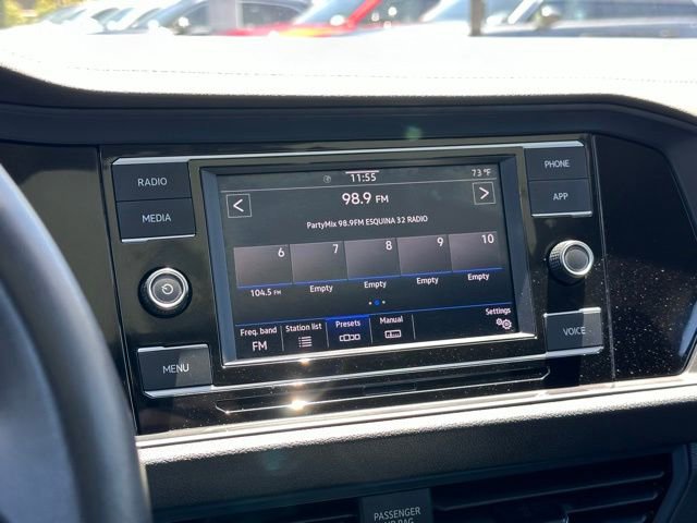 Used 2024 Volkswagen Jetta SE FWD image 14