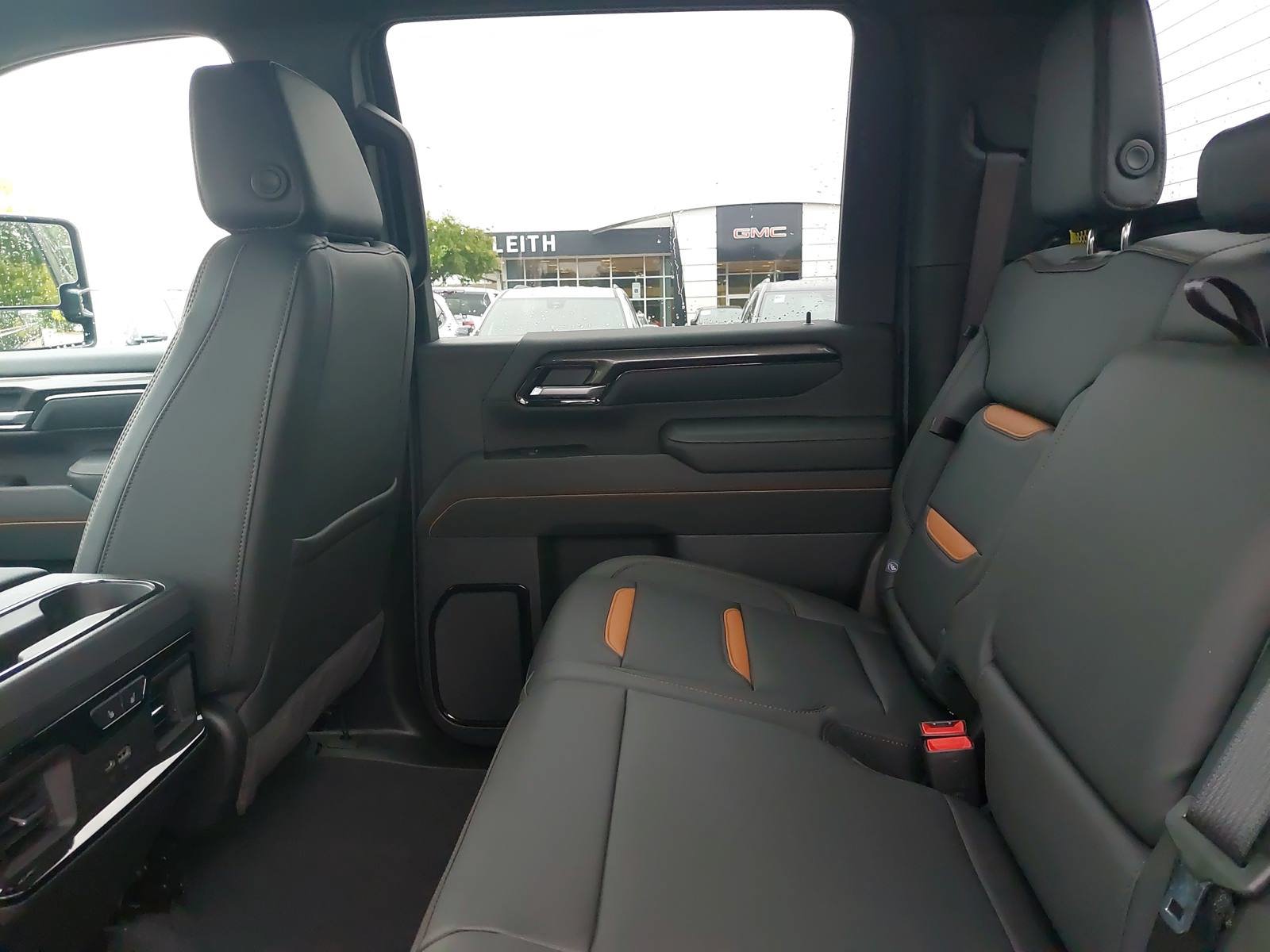 New 2026 GMC Sierra 2500 AT4 w/ AT4 Premium Plus Package AWD/4WD image 14