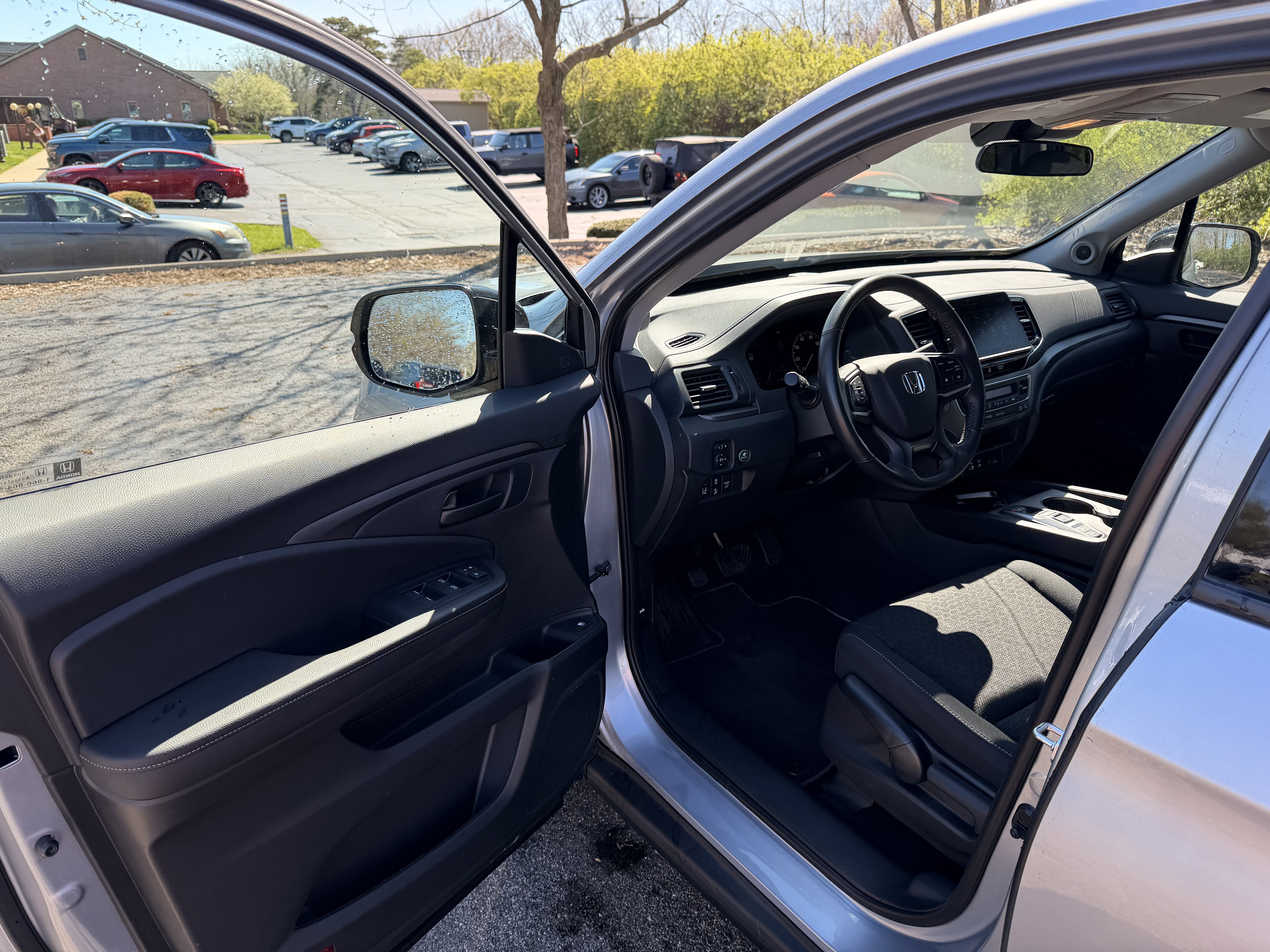 Used 2025 Honda Ridgeline Sport image 10