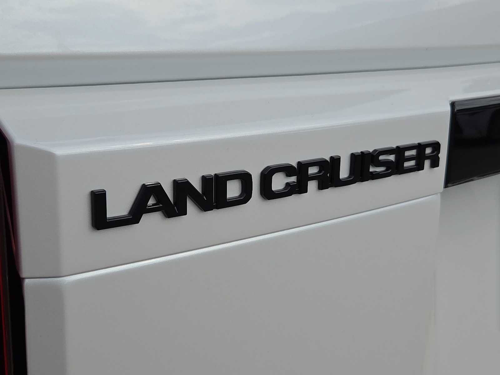 New 2027 Toyota Land Cruiser w/ Premium Package AWD/4WD image 11
