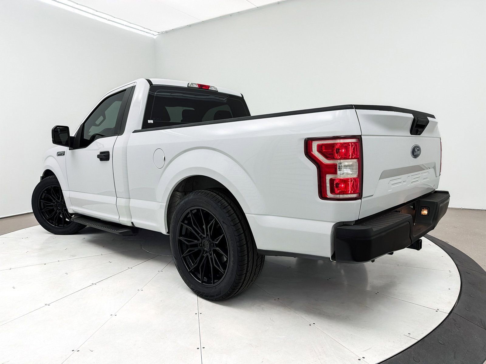 Used 2020 Ford F150 XL image 6