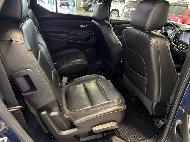 Used 2023 Chevrolet Traverse LT FWD image 19