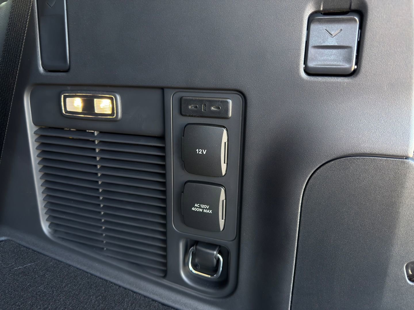 New 2025 Ford Expedition Active image 17