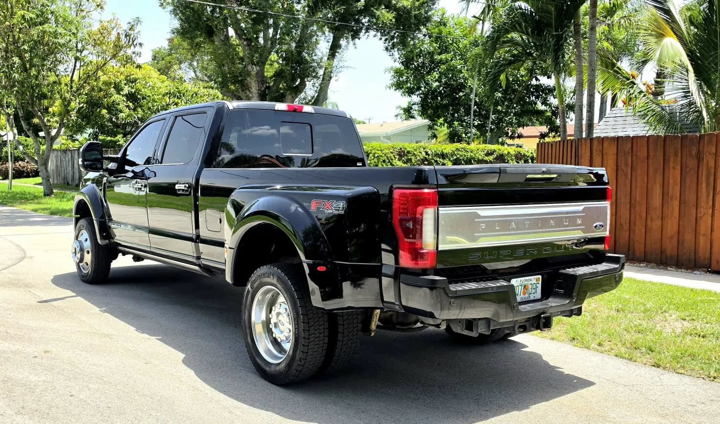 Used 2017 Ford F450 Platinum w/ Platinum Ultimate Package AWD/4WD image 13