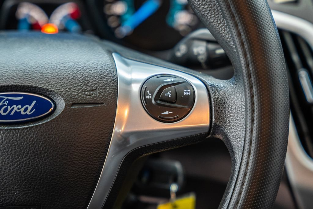 Used 2014 Ford Focus SE FWD image 26