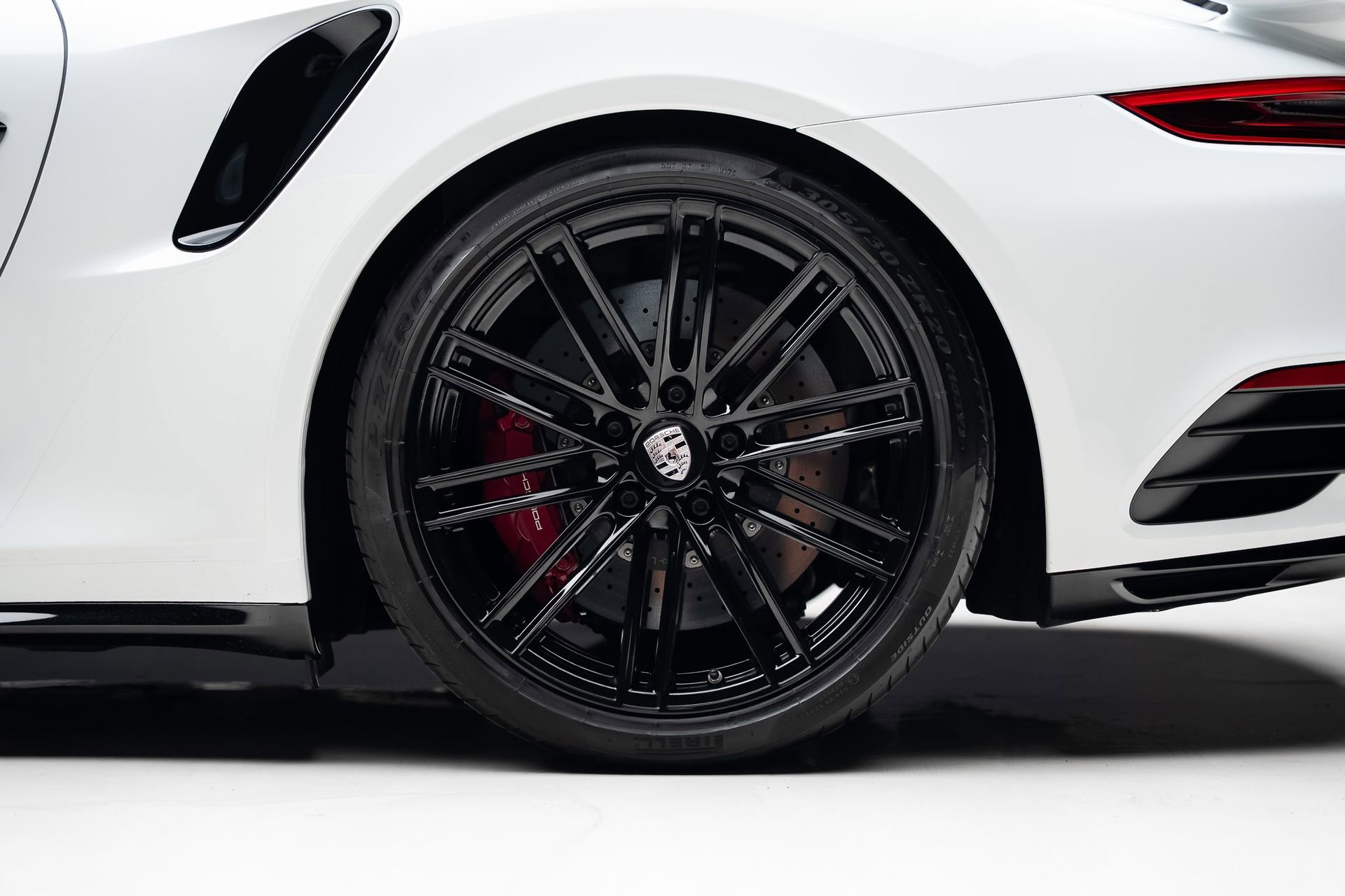 Used 2019 Porsche 911 Turbo image 24