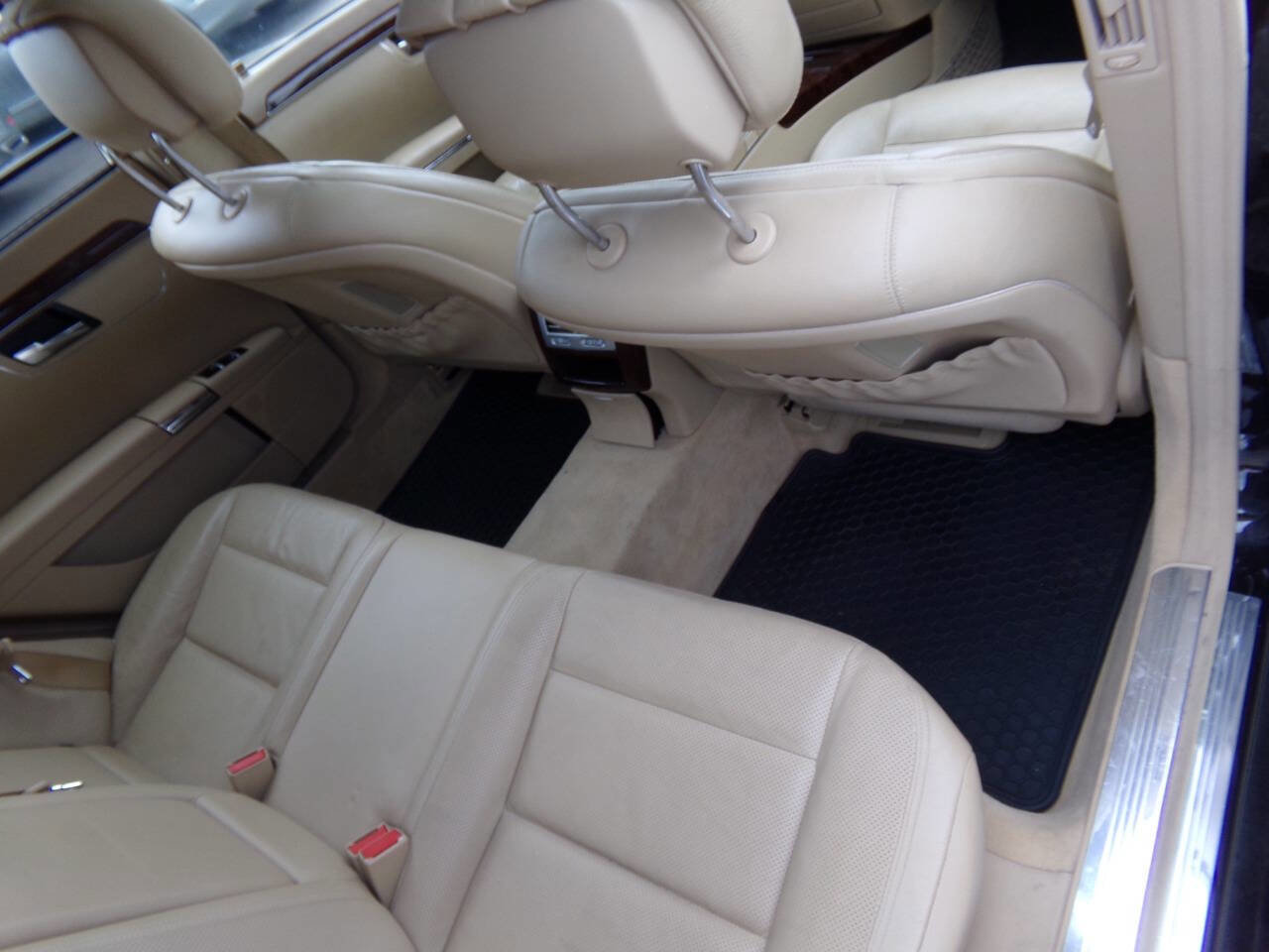 Used 2011 Mercedes-Benz S 550 4MATIC image 24