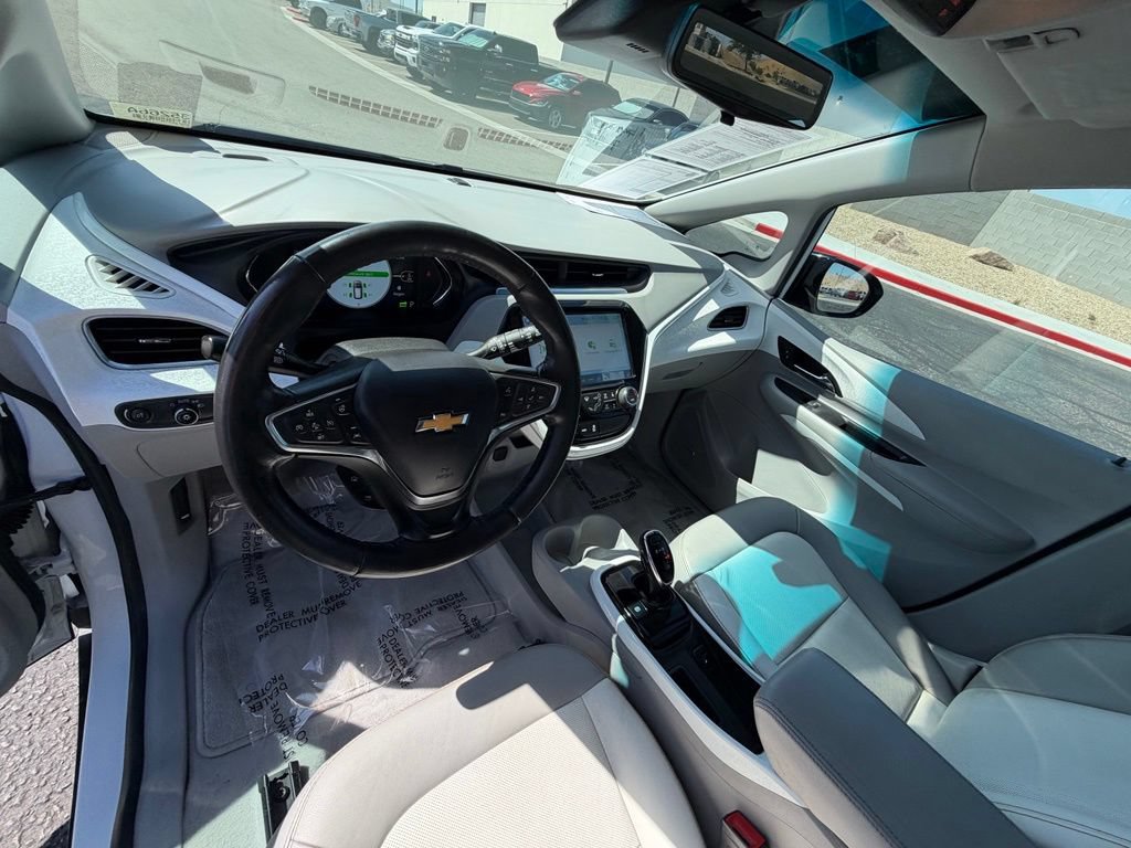 Used 2019 Chevrolet Bolt Premier w/ Infotainment Package FWD image 12
