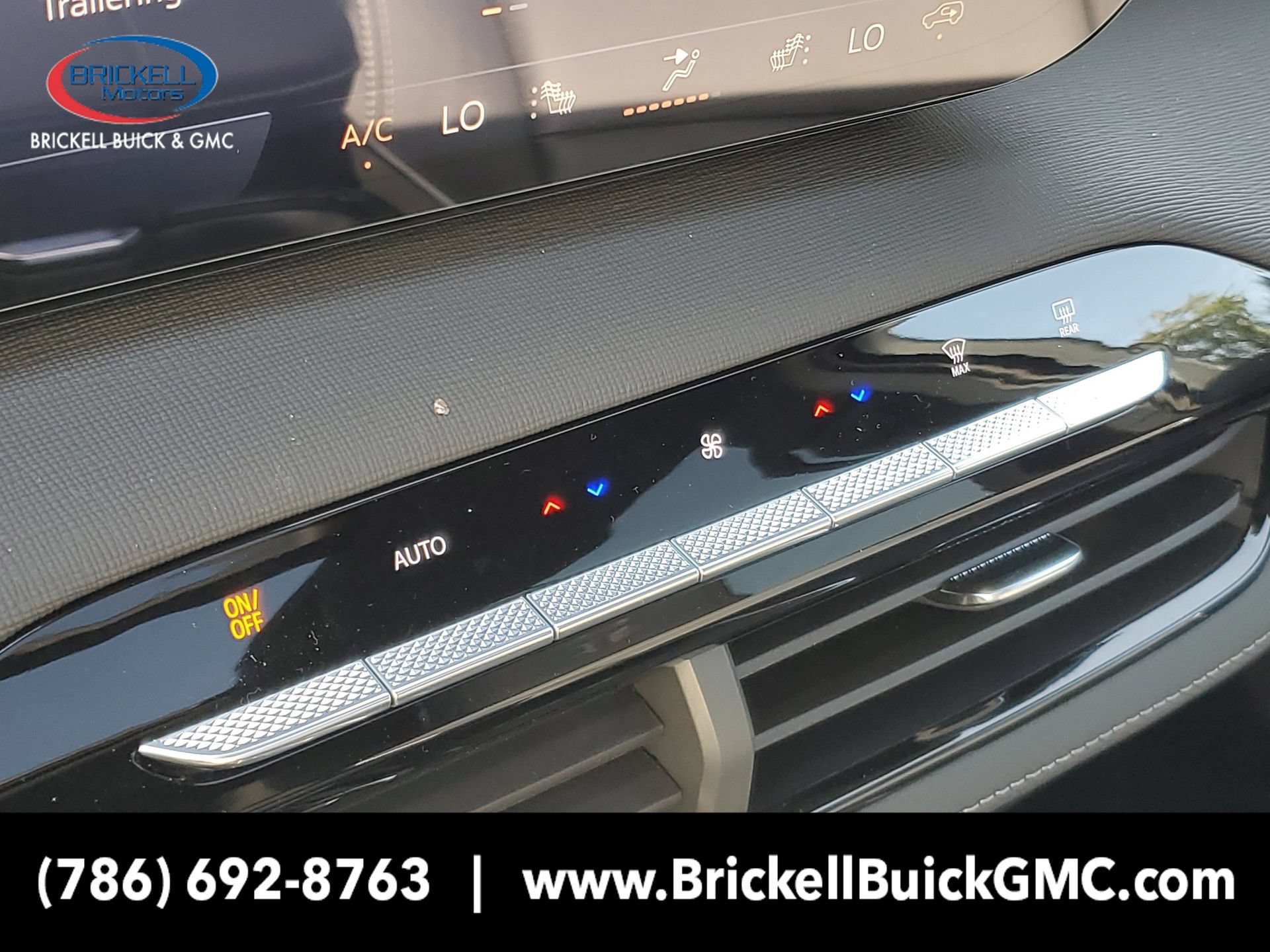 New 2026 Buick Enclave Sport Touring w/ Power Package FWD image 31