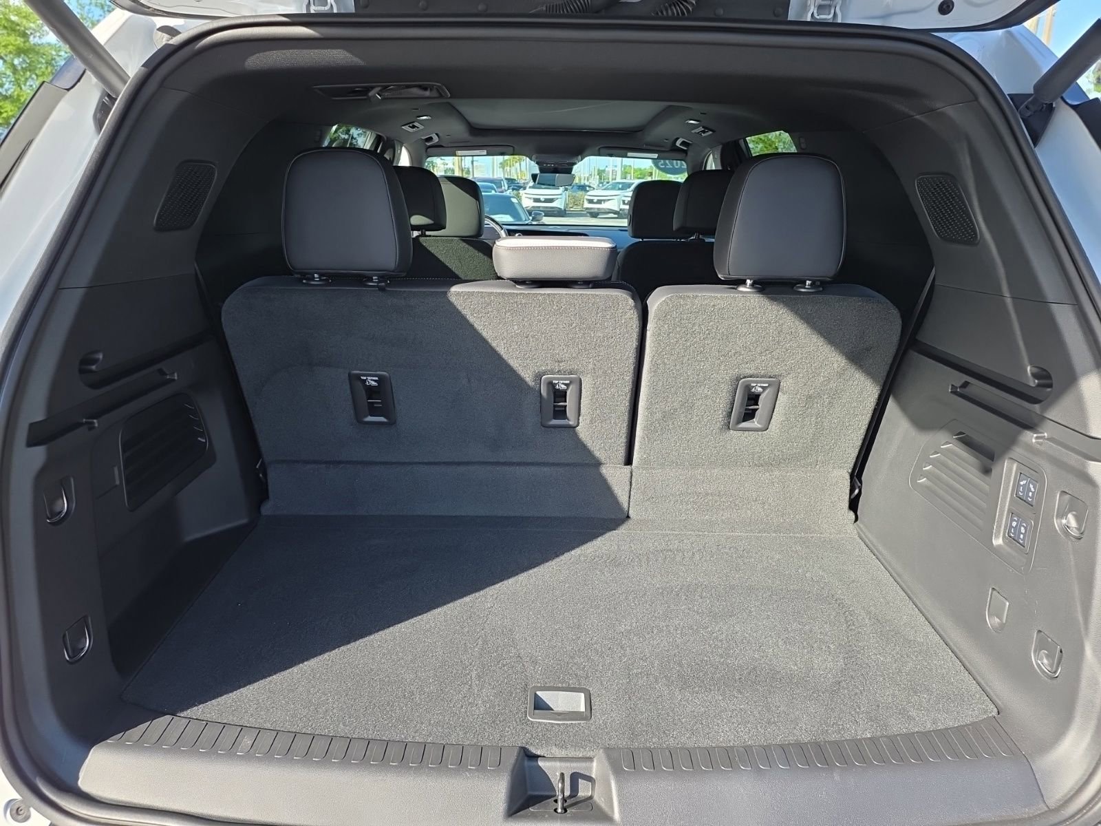 Used 2025 Chevrolet Traverse High Country w/ LPO, Floor Liner Package image 23