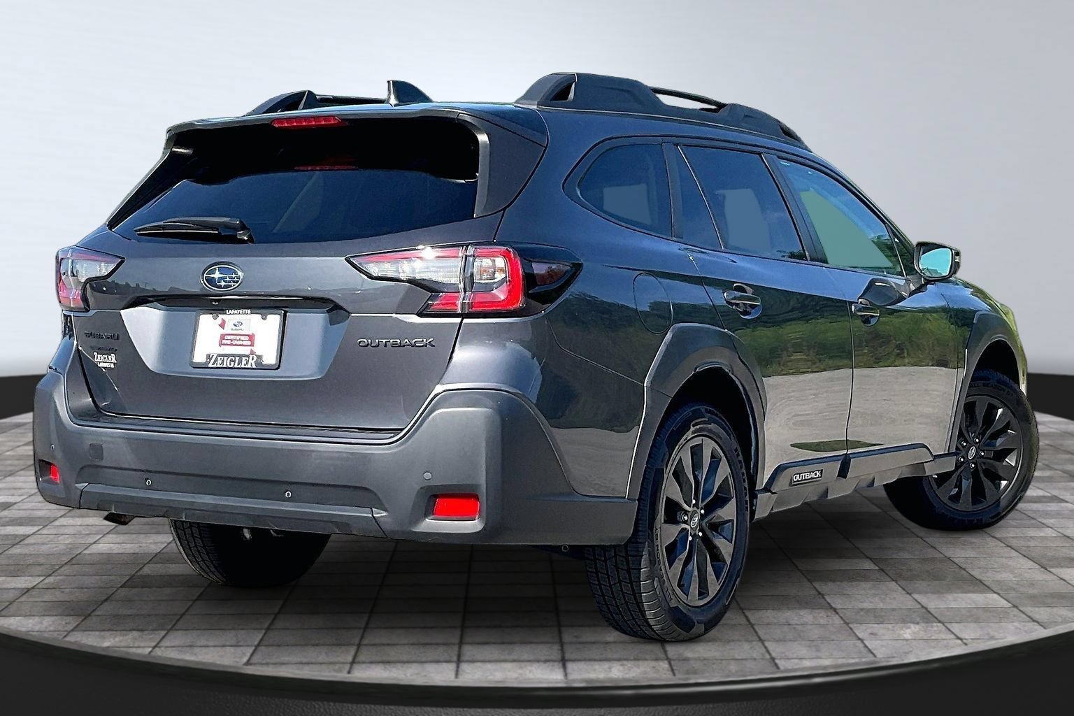 Certified 2024 Subaru Outback Onyx Edition AWD/4WD image 2