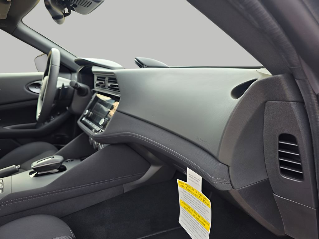 Used 2025 Nissan Z Sport w/ Floor Mat Package image 9
