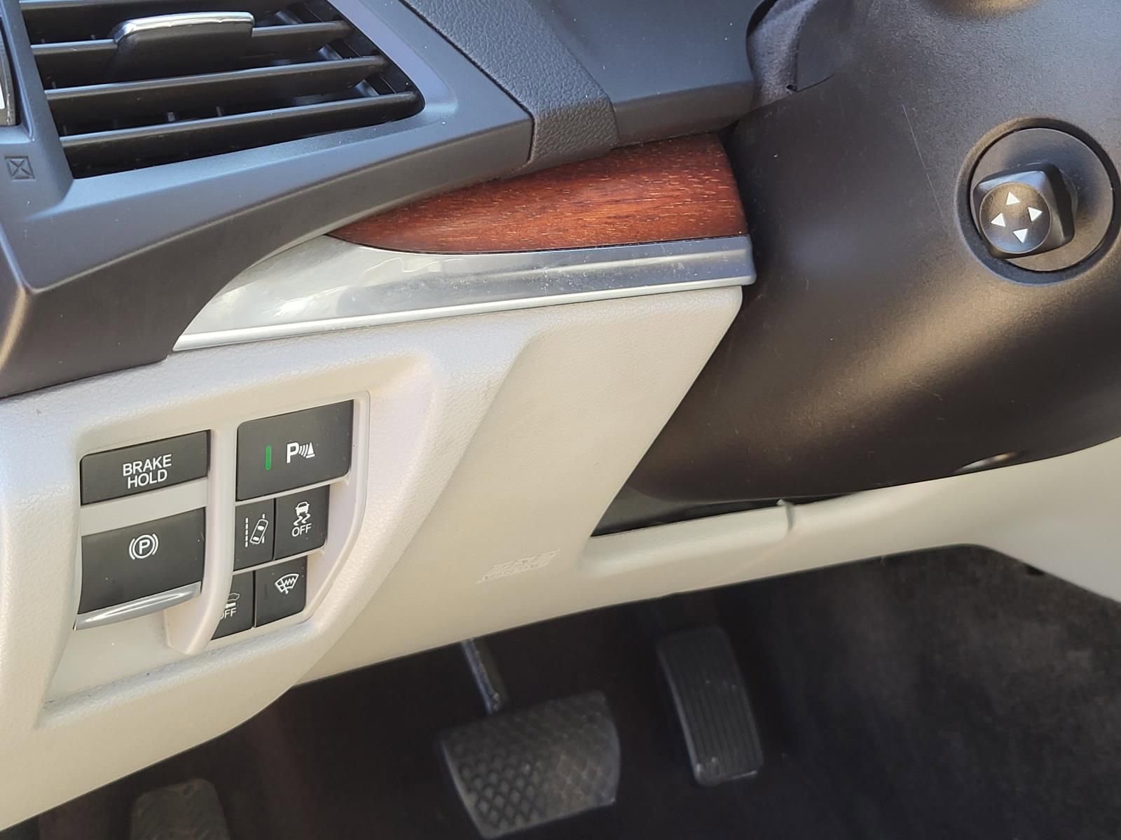 Used 2017 Acura MDX SH-AWD w/ Advance Package image 28