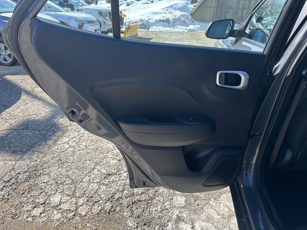 Used 2026 Hyundai Venue SEL image 18