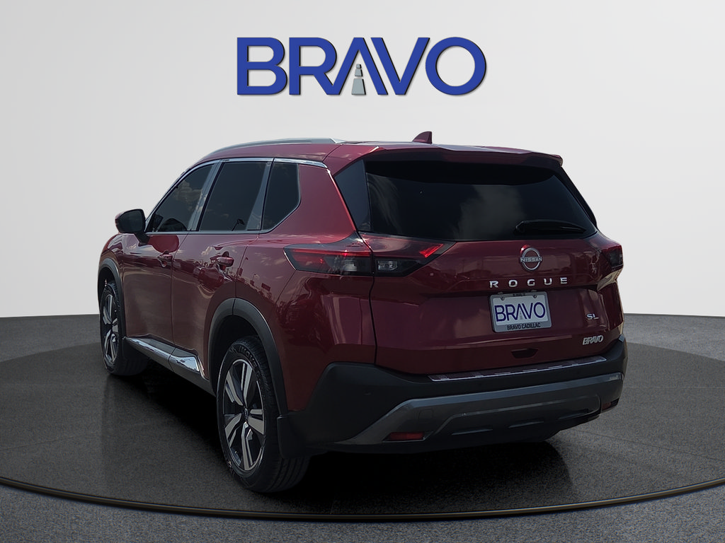 Used 2023 Nissan Rogue SL FWD image 3