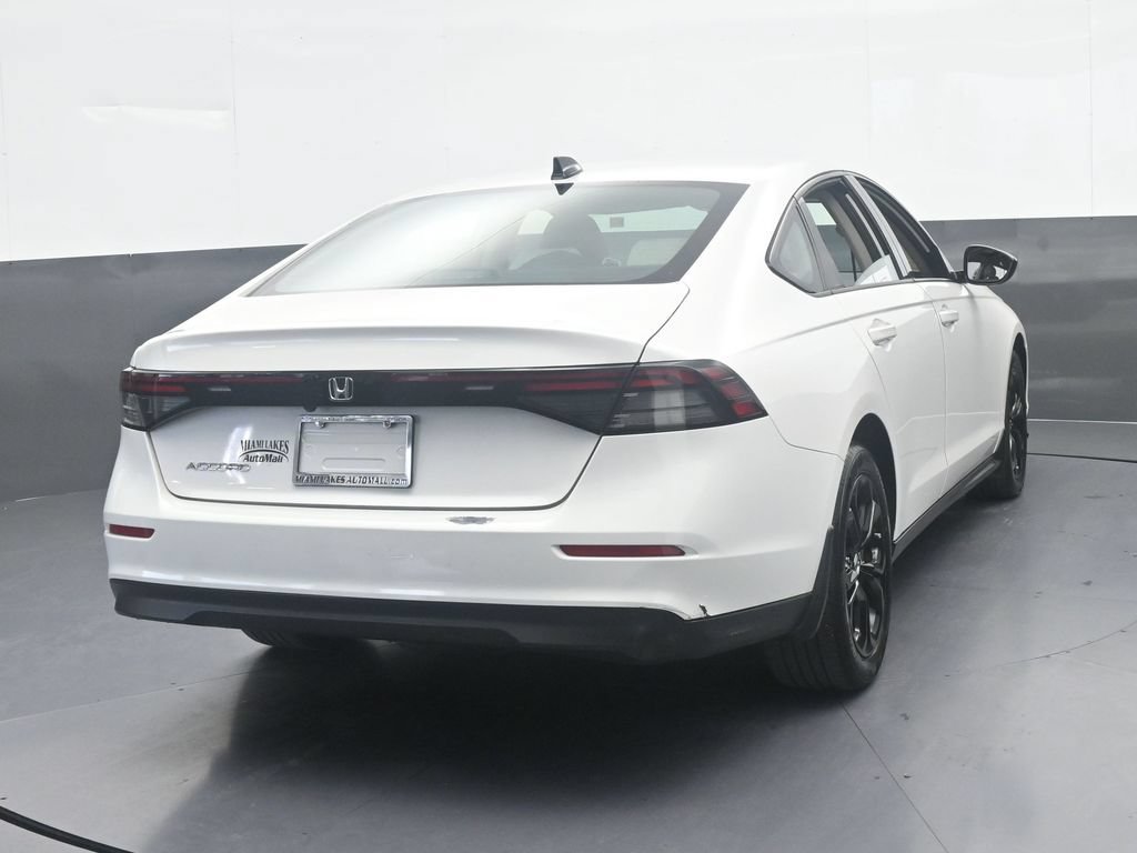 Used 2025 Honda Accord SE image 5