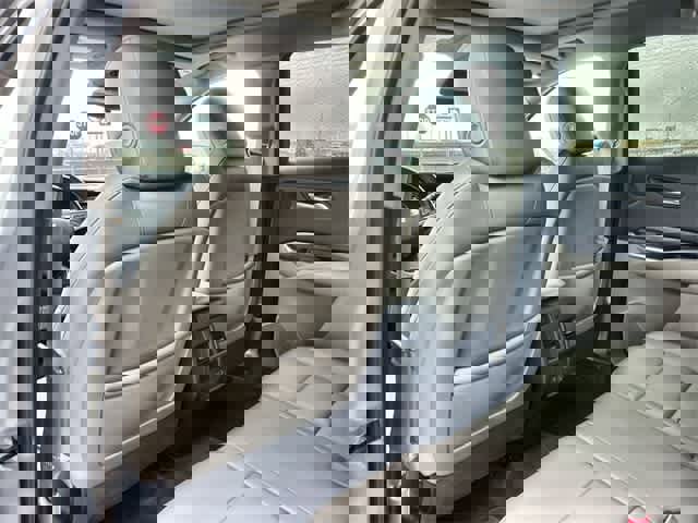 Used 2023 Cadillac XT4 Luxury w/ Cold Weather Package image 13