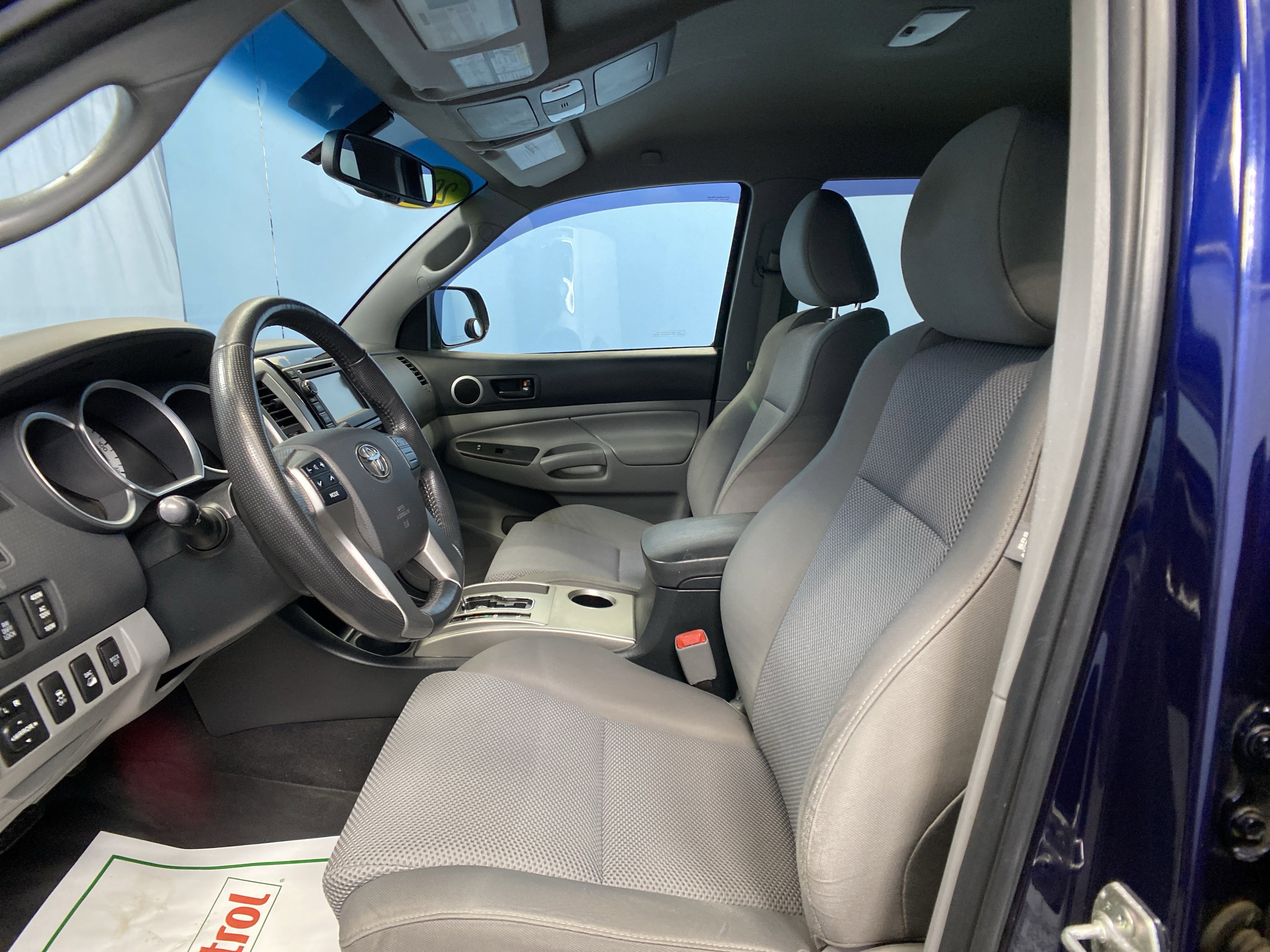 Used 2013 Toyota Tacoma 4x4 Double Cab w/ TRD Off-Road Pkg image 10