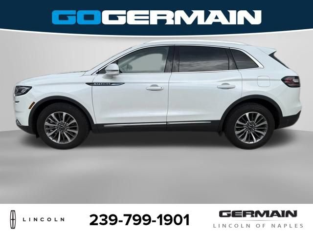 Used 2023 Lincoln Nautilus FWD w/ Premium Package image 3