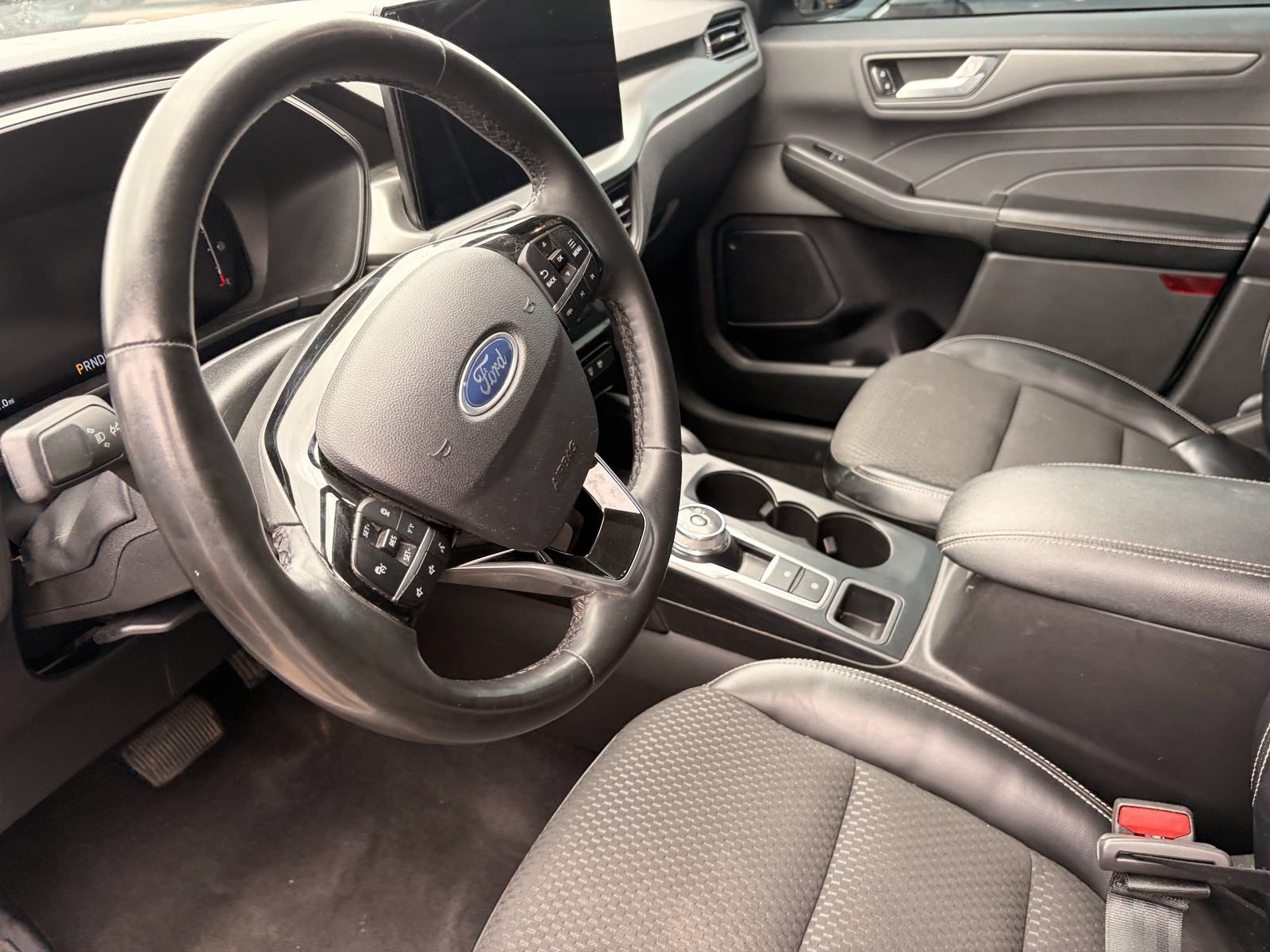 Used 2023 Ford Escape SE FWD image 19