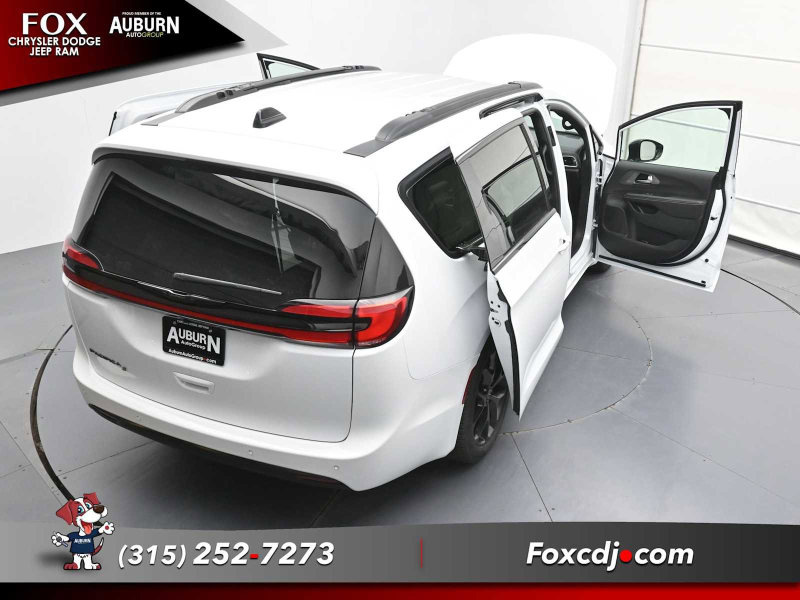 New 2026 Chrysler Pacifica Select w/ S Appearance Package image 36