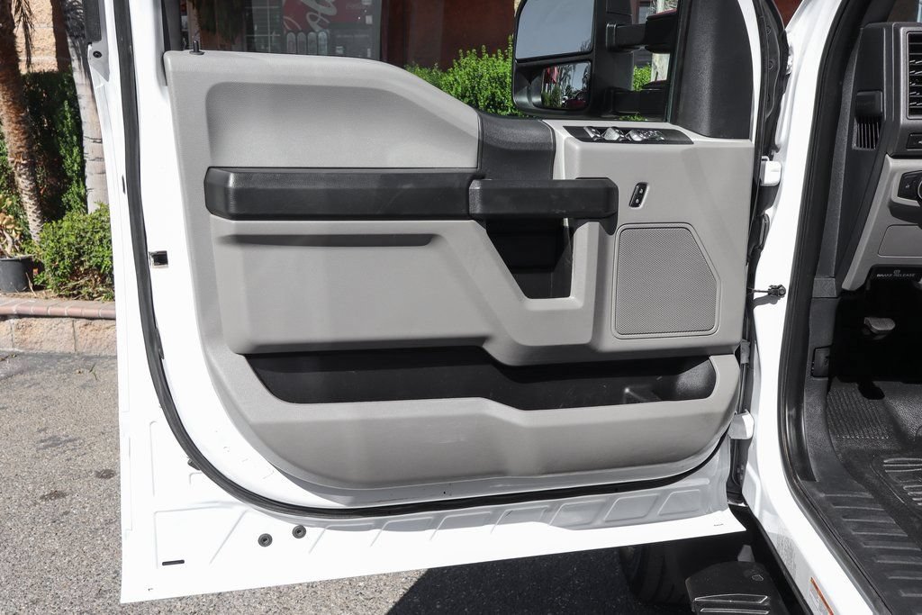 Used 2022 Ford F550 2WD Crew Cab Super Duty w/ Power Equipment Group image 16