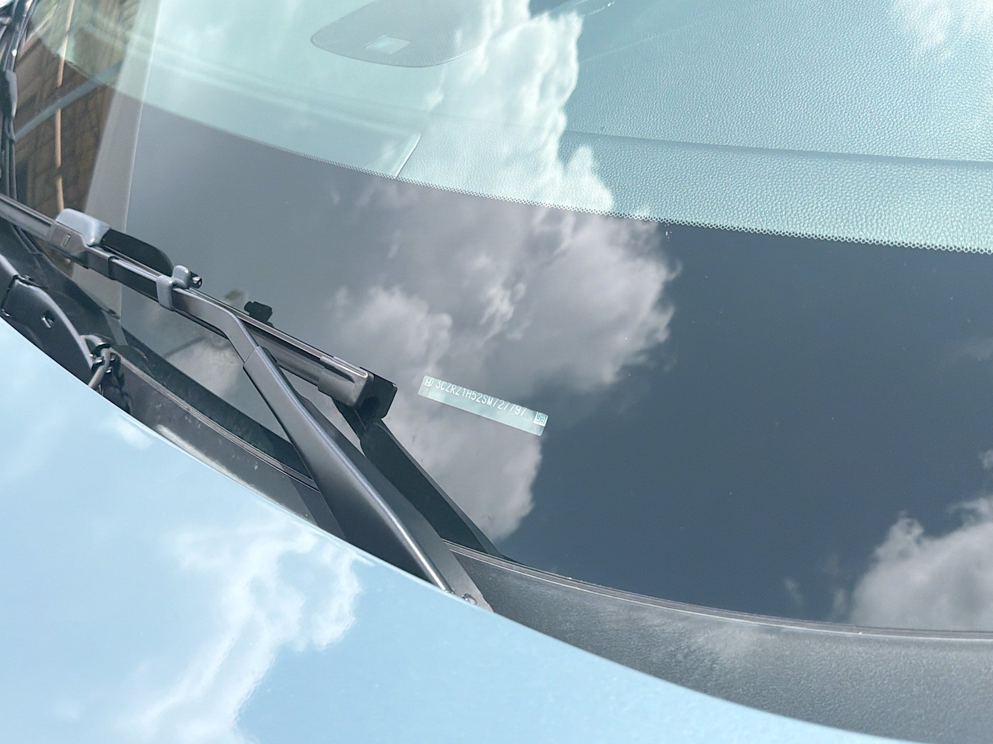 Certified 2025 Honda HR-V Sport image 36