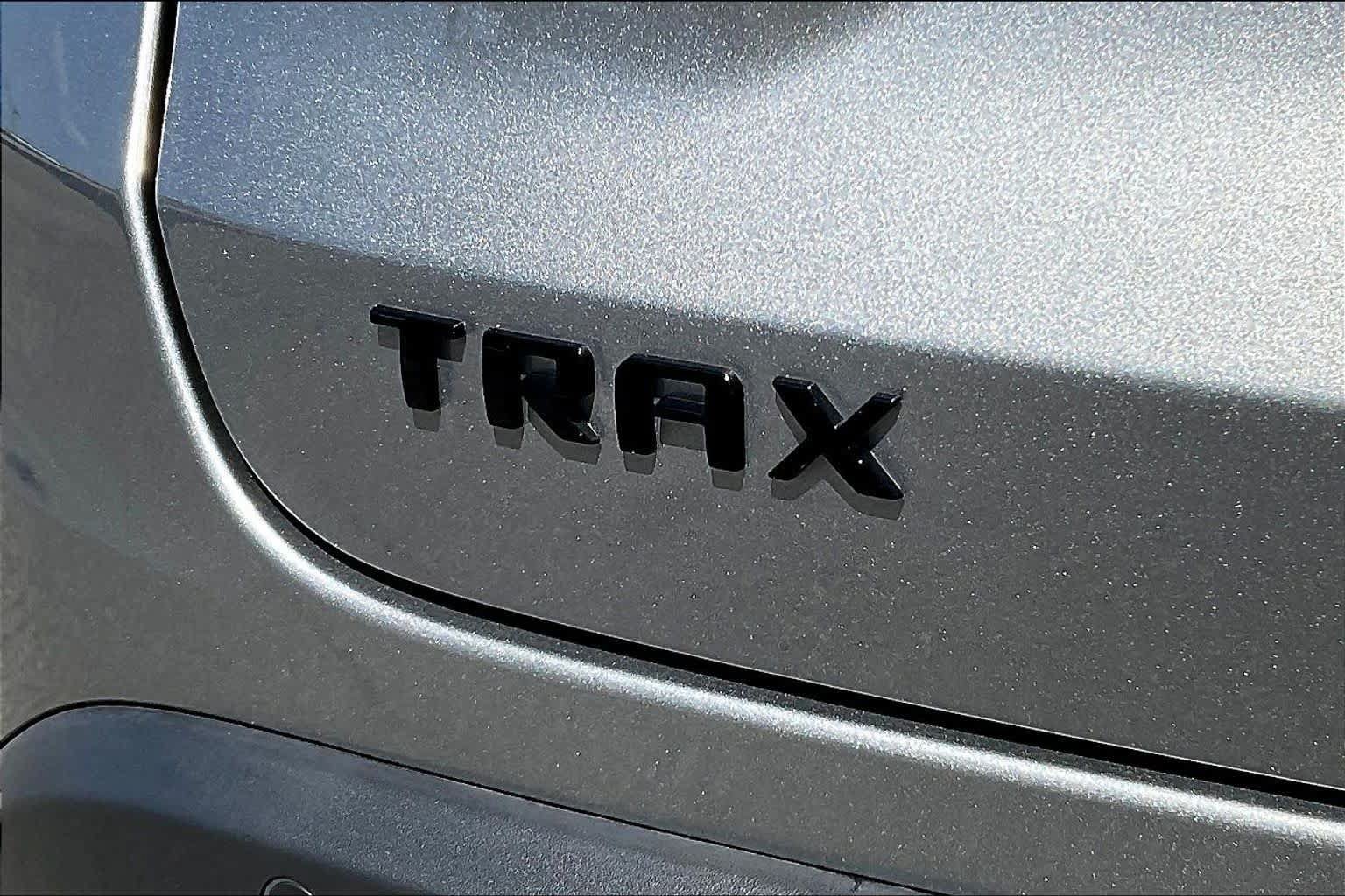 Used 2025 Chevrolet Trax RS w/ Driver Confidence Package FWD image 29