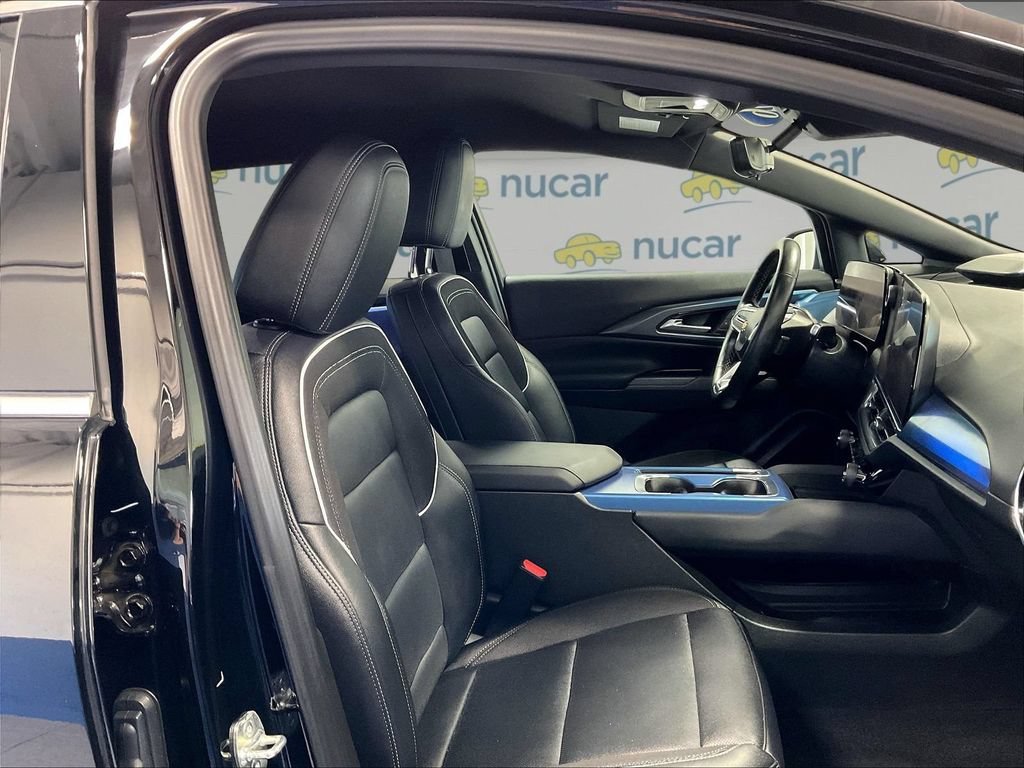 Used 2026 Chevrolet Equinox EV LT w/ Convenience Package II AWD/4WD image 11