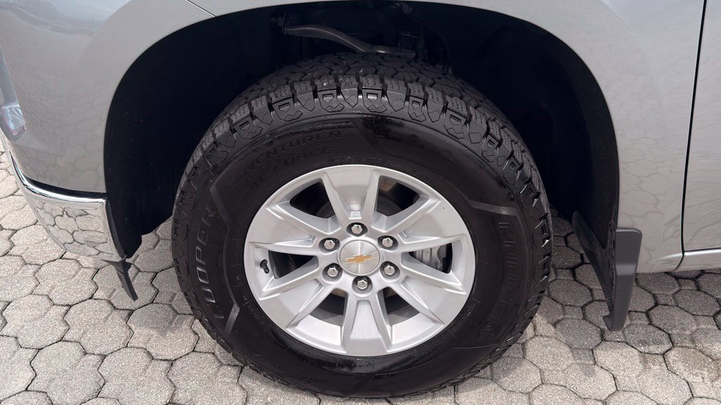 Used 2025 Chevrolet Silverado 1500 LT RWD image 18