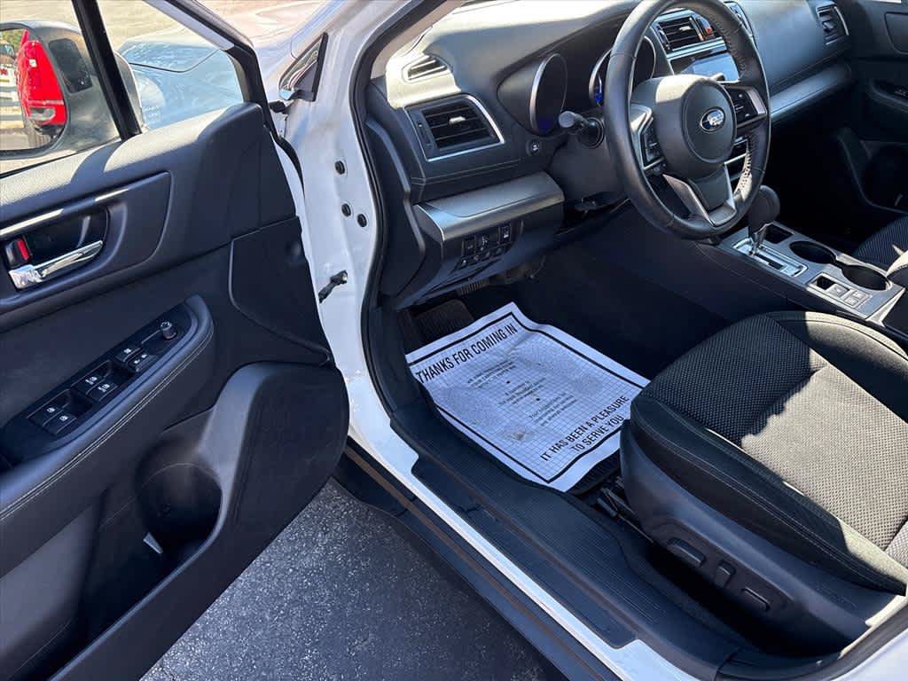 Used 2019 Subaru Outback 2.5i Premium AWD/4WD image 19
