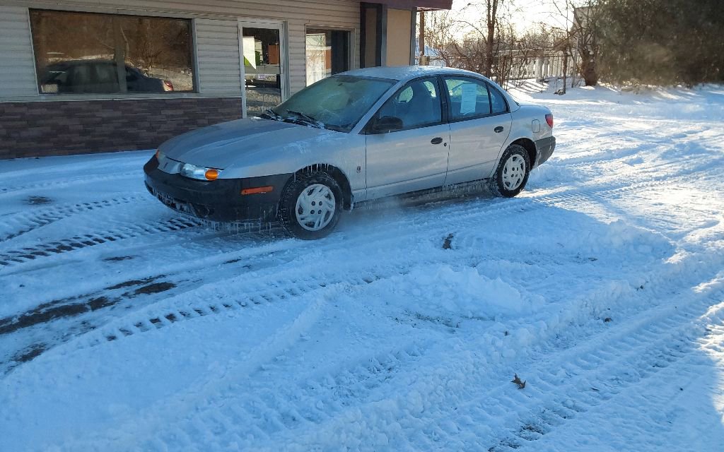 Used 2000 Saturn S-Series SL image 2