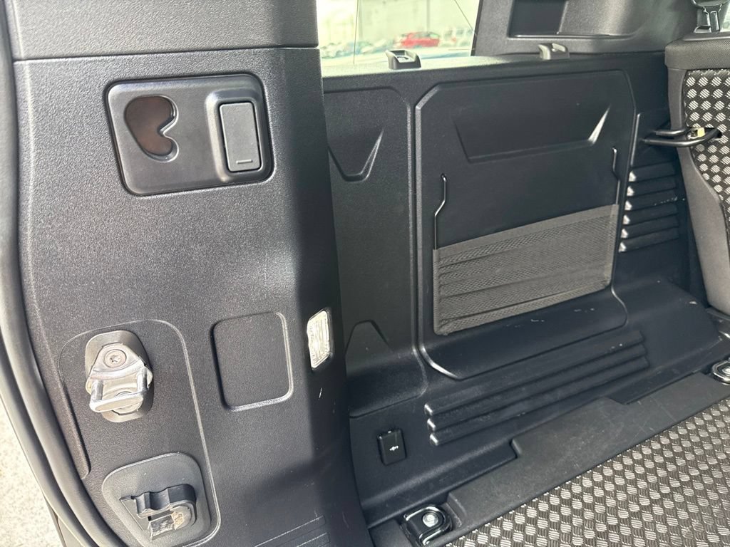 Used 2025 Land Rover Defender 110 S AWD/4WD image 19