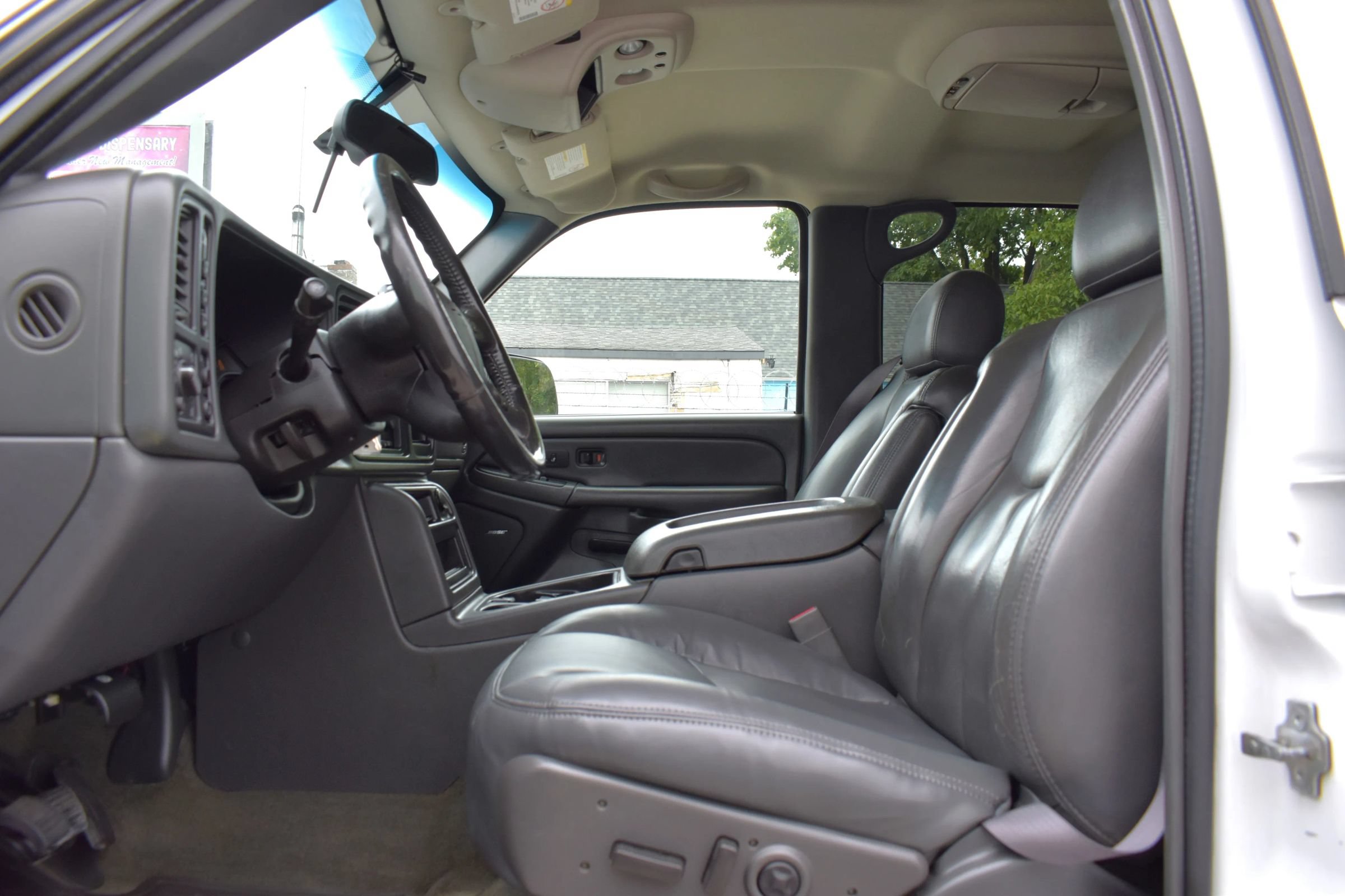 Used 2005 Chevrolet Silverado 3500 LT w/ Skid Plate Package AWD/4WD image 10