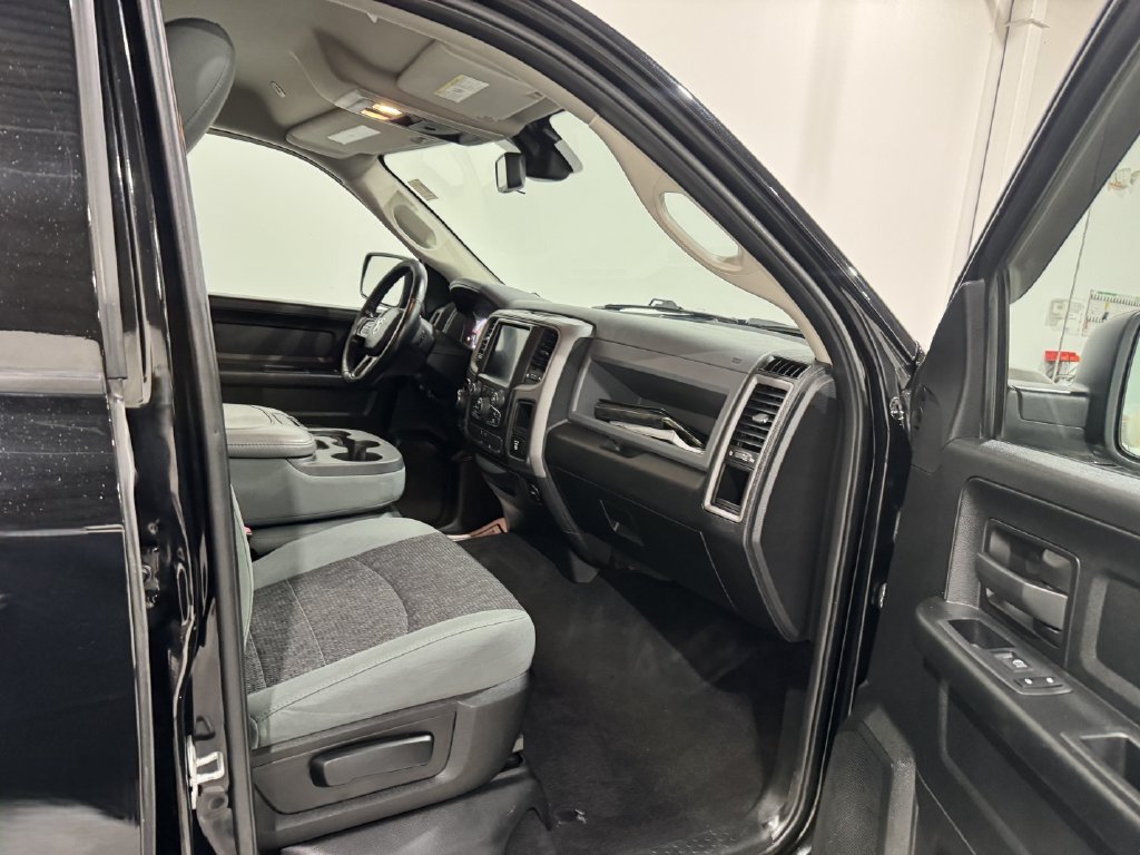 Used 2019 RAM 1500 Express w/ Wheel & Sound Group AWD/4WD image 20