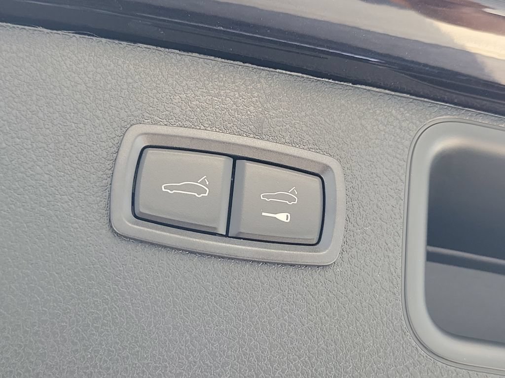 New 2026 Porsche Macan S AWD/4WD image 18