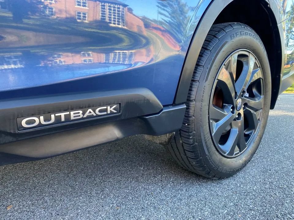 Used 2020 Subaru Outback Onyx Edition XT w/ Popular Package #2 AWD/4WD image 16